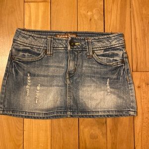 Lowrise Jean mini skirt